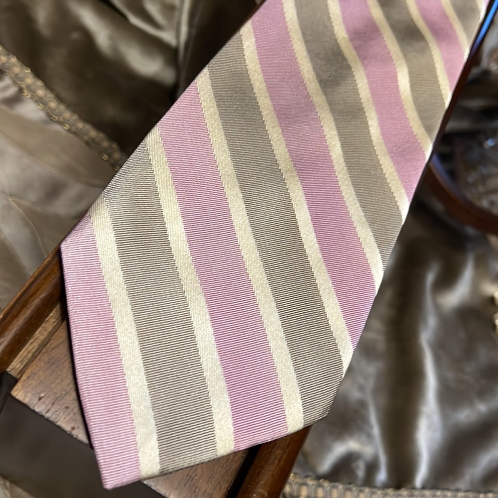 Power tie - Picture 2 of 3